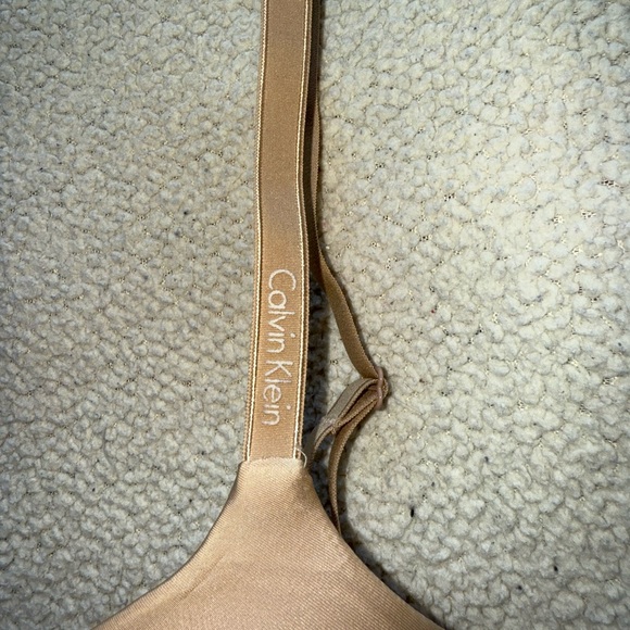 Lined Calvin Klein Bra - Picture 3 of 4